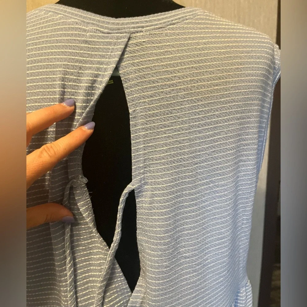 Good Luck Gem Oversized Ruffled Blue Tank size M - Picture 4 of 10